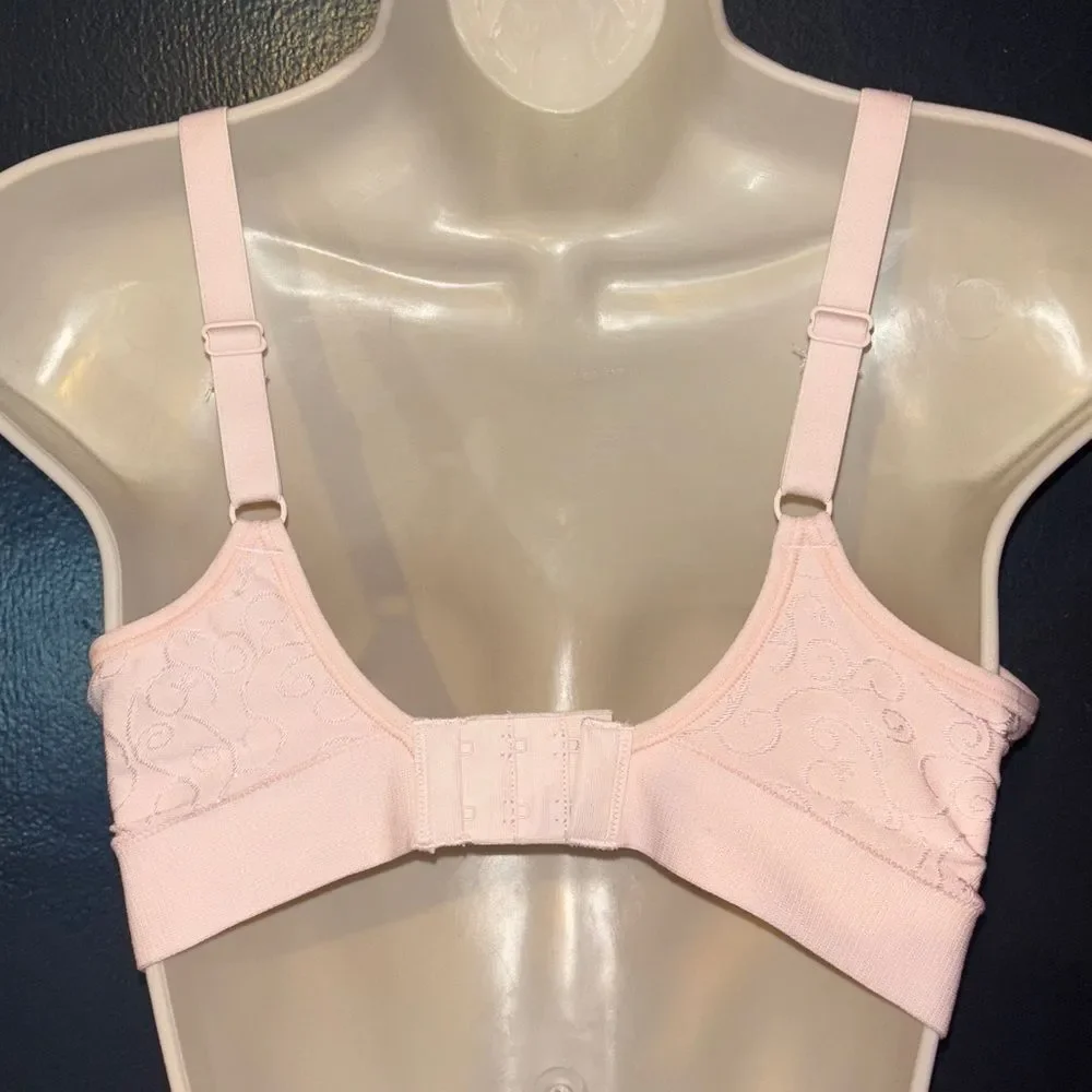 NWT Bali Beautifully You Light Pink Comfort Bra. Sz medium.